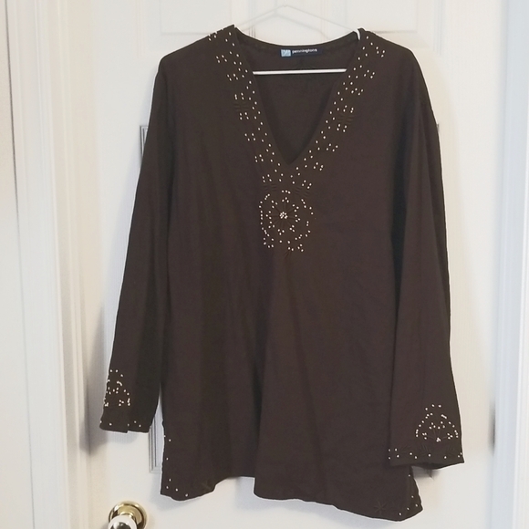 Tunic - Picture 1 of 6